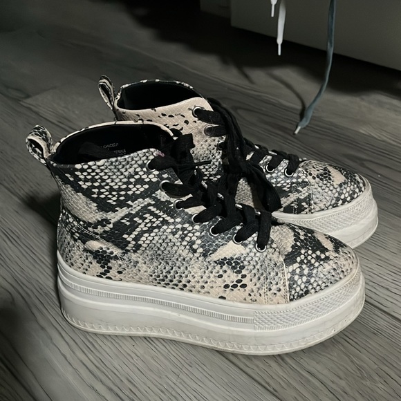 MADDEN GIRL Womens Beige Snake Round Toe Platform Lace-Up Athletic Sneaker Shoes - Picture 5 of 5